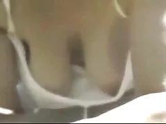 Le brave ragazze Emylia Argan e Stella Cardo si video di pompini con ingoio baciano e scopano