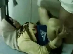 La bionda affascinante Allie James si fa scopare video pompini gratuiti la faccia da un grosso cazzo
