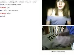 Le ragazze angeliche Liv Wild, Paris White e Chloe Temple condividono un film porno solo pompini grosso cazzo