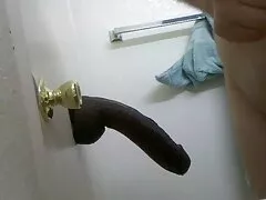 L'adorabile tettona bianca xxx pompini Cara May prende un cazzo nero piuttosto enorme
