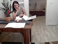 La snella mora Mia Banks viene impalata da un grosso pene film con pompini